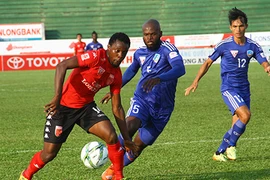 Long An tiếp tục nằm cuối bảng sau thất bại trước Quảng Nam