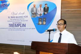 Tiến sỹ Trần Quang Hóa phát biểu tại buổi lễ. (Ảnh: Tường Vi/TTXVN)