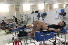 Các bệnh nhân điều trị tại Bệnh viện Đa khoa tỉnh Bắc Kạn. (Ảnh TTXVN phát)