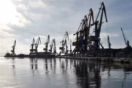 Cảng biển Berdyansk trên biển Azov, phía Đông Ukraine ngày 2/12/2018. (Ảnh: AFP/TTXVN)