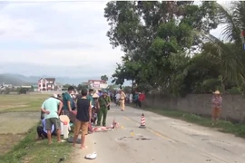 [Video] Xe tải va chạm xe máy khiến 2 mẹ con thương vong