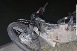 Đưa con đi khám bệnh, vợ chồng tử vong do tai nạn giao thông