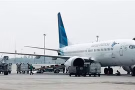 Máy bay Boeing 737 Max 8 của Hãng hàng không Garuda tại sân bay quốc tế Jakarta, Indones. (Ảnh: AFP/TTXVN)