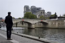 Nhà thờ Đức Bà Paris sau vụ hỏa hoạn ngày 16/4. (Ảnh: THX/TTXVN)