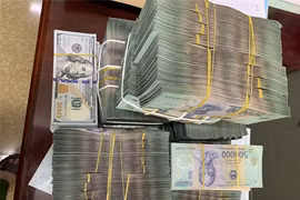 [Video] Khởi tố 13 đối tượng trong đường dây đánh bạc 1.600 tỷ đồng