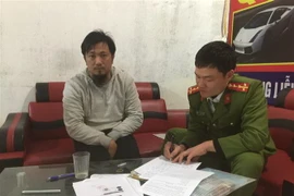 Đối tượng Phạm Văn Hy (sinh năm 1981, trú tại Hải Hậu, Nam Định) cầm đầu 8 chi nhánh cho vay nặng lãi trên địa bàn huyện Quế Võ, tỉnh Bắc Ninh, vừa bị công an tỉnh Bắc Ninh triệt phá. (Ảnh: Thái Hùng/TTXVN)