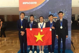 [Video] Việt Nam giành 3 HCV, 2 HCB Olympic Vật lý quốc tế