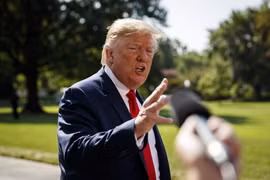 Tổng thống Mỹ Donald Trump phát biểu với báo giới tại Washington, DC ngày 9/8/2019. (Ảnh: THX/TTXVN)