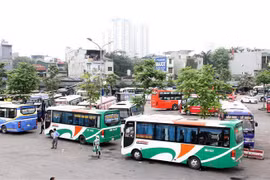 Bến xe Giáp Bát. (Ảnh: Quang Quyết/TTXVN)