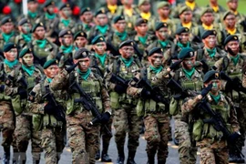 Binh sỹ Philippines tại doanh trại quân đội ở thành phố Quezon. (Nguồn: EPA/TTXVN)