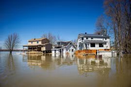 Cảnh ngập lụt tại Canada ngày 22/4/2019. (Ảnh: AFP/TTXVN)