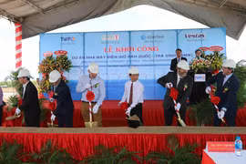 Lễ khởi công Nhà máy điện gió Hàn Quốc-Trà Vinh. (Ảnh Phúc Sơn/TTXVN)