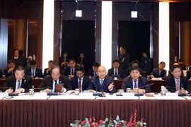[Photo] Thủ tướng dự tọa đàm với các doanh nghiệp hàng đầu Hàn Quốc