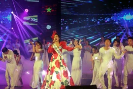 [Photo] Chung kết Cuộc thi tiếng hát ASEAN+3 tại Quảng Ninh