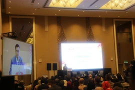 Chủ tịch SOM APEC 2020 Hairil Yahri Yaacob phát biểu tại phiên khai mạc ISOM ngày 9/12/2019. (Ảnh: Hà Ngọc/TTXVN)