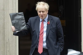 Thủ tướng Anh Boris Johnson tại số 10 phố Downing, London, ngày 29/10/2019. (Ảnh: THX/TTXVN)