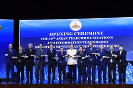 Đại diện các nước ASEAN chụp ảnh chung tại lễ khai mạc Hội nghị. (Ảnh: Phạm Kiên/TTXVN)