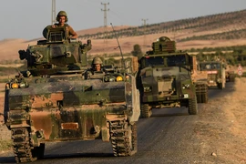 Binh sĩ Thổ Nhĩ Kỳ rút quân từ thị trấn Jarabulus thuộc khu vực biên giới với Syria ngày 2/9/2016. (Nguồn: AFP/TTXVN)