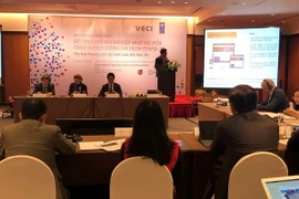 Toàn cảnh diễn đàn chính sách Hỗ trợ doanh nghiệp chịu ảnh hưởng của dịch COVID-19. (Ảnh: Ngọc Quỳnh/BNEWS/TTXVN)