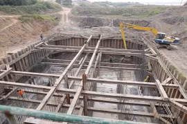 Nhằm đảm bảo nguồn nước tưới cho huyện Mê Linh ngành Nông nghiệp thành phố Hà Nội đã đầu tư xây dựng mới Trạm bơm Thanh Điểm, xã Chu Phan, huyện Mê Linh. (Ảnh: Vũ Sinh/TTXVN)