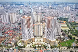 Mặc dù gặp nhiều khó khăn do dịch COVID-19, giá bất động sản vẫn không giảm. (Ảnh: Danh Lam/TTXVN)
