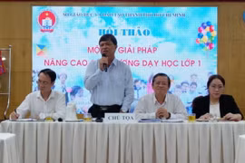 Ông Nguyễn Văn Hiếu, Phó Giám đốc Sở Giáo dục và Đào tạo Thành phố Hồ Chí Minh phát biểu tại hội thảo. (Ảnh: Thu Hoài/TTXVN)