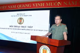 Thiếu tướng Phạm Đăng Khoa, Cục trưởng Cục Quản lý xuất nhập cảnh, Bộ Công an phát biểu. (Ảnh: Phạm Kiên/TTXVN)