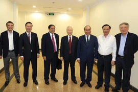 Tổng Bí thư Nguyễn Phú Trọng cùng các lãnh đạo Đảng, Nhà nước dự hội nghị. (Ảnh: Trí Dũng/TTXVN)