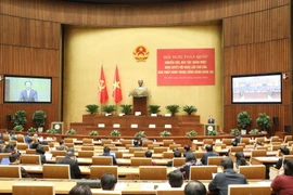 Ông Trần Tuấn Anh truyền đạt chuyên đề 'Tiếp tục đẩy mạnh công nghiệp hoá, hiện đại hoá đất nước đến năm 2030, tầm nhìn đến năm 2045.' (Ảnh: Phương Hoa/TTXVN)