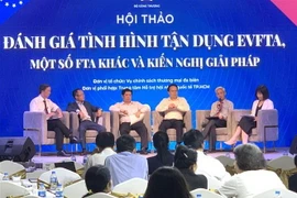 Tọa đàm về giải pháp để nâng cao hiệu quả của việc tận dụng các Hiệp định thương mại tự do (FTA) trong thời gian tới. (Ảnh: Hứa Chung/TTXVN)