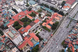 Bệnh viện Bạch Mai ngày càng khang trang, hiện đại - nơi đây bị máy bay Mỹ B-52 ném bom phá hủy. (Ảnh: Tuấn Anh/TTXVN)