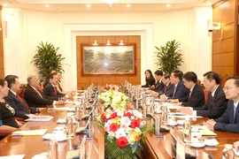 Đoàn đại biểu Đảng Cộng sản Việt Nam do ông Nguyễn Trọng Nghĩa, Bí thư Trung ương Đảng, Trưởng Ban Tuyên giáo Trung ương, trưởng đoàn hội đàm với Đoàn đại biểu cấp cao Đảng Lao động Mexico (PT) do ông Alberto Anaya Gutiérrez, Tổng Bí thư làm Trưởng đoàn. 