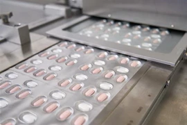 Thuốc Paxlovid điều trị COVID-19 của Pfizer. (Ảnh: AFP/TTXVN)
