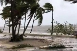 Bão đi qua đảo chính Viti Levu của Fiji sau đó băng qua các hòn đảo phía nam của Fiji. (Nguồn: Twitter)