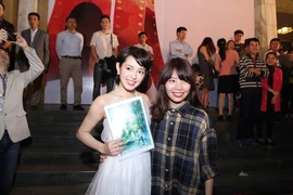 Sao thế giới rực rỡ trên thảm đỏ Liên hoan phim quốc tế Hà Nội