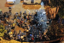 Hiện trường vụ đánh bom ở Jakarta ngày 24/5. (Nguồn: EPA/TTXVN)