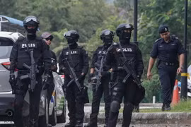Cảnh sát Malaysia tăng cường an ninh tại Sepang, Malaysia ngày 1/3. (Nguồn: EPA/TTXVN)