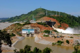 Phần nhà máy và đập tràn công trình thủy điện Buôn Tua Srah. (Ảnh: Ngọc Hà/TTXVN.)