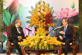 Bí thư Thành ủy Tp. Hồ Chí Minh Nguyễn Thiện Nhân tiếp ông Man Uyn Khai Than, Chủ tịch Quốc hội Cộng hòa Liên bang Myanmar. (Ảnh: Thanh Vũ/TTXVN)