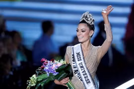 Danh hiệu Hoa hậu Hoàn vũ lần 66 thuộc về thí sinh 22 tuổi, người Nam Phi Demi-Leigh Nel-Peters. (Nguồn: REUTERS)