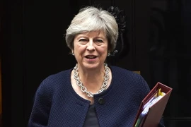 Thủ tướng Anh Theresa May sau cuộc họp ở London ngày 18/10. (Ảnh: AFP/TTXVN)