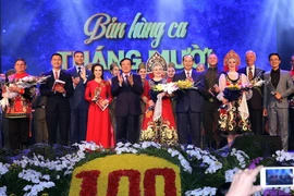 Chủ tịch nước Trần Đại Quang dự Chương trình 'Bản hùng ca Tháng Mười." (Nguồn: TTXVN)