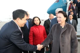  Lễ đón Chủ tịch Quốc hội Nguyễn Thị Kim Ngân tại sân bay quốc tế ở thủ đô Astana. (Ảnh: Trọng Đức/TTXVN)