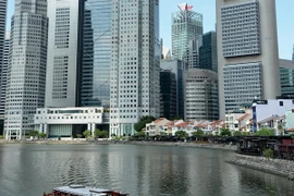 Quận tài chính ở Singapore. (Ảnh: AFP/TTXVN)