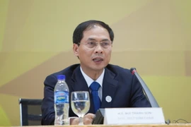 Thứ trưởng Thường trực Bộ Ngoại giao Bùi Thanh Sơn, Phó Chủ tịch Ủy ban Quốc gia APEC 2017, Chủ tịch Hội nghị các Quan chức Cao cấp (SOM) APEC 2017. (Ảnh: TTXVN)