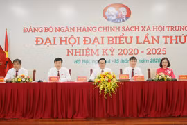Đoàn Chủ tịch điều hành Đại hội. (Ảnh: CTV)