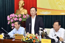 Phó Thống đốc Đào Minh Tú phát biểu tại cuộc họp thông tin về Thông tư số 01 chiều ngày 12/3. (Ảnh: CTV/Vietnam+)