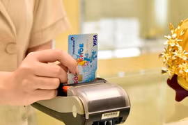 VietinBank tiên phong ứng dụng công nghệ mới, nhạy bén đón đầu xu hướng tất yếu thanh toán qua thẻ. (Ảnh: Vietnam+)