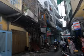 Hiện trường vụ cháy. (Ảnh: Mạnh Linh/TTXVN) 
