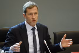 Thủ hiến vùng Wallonia Paul Magnette trong một cuộc họp ở Namur, Bỉ. (Nguồn: EPA/TTXVN) 
